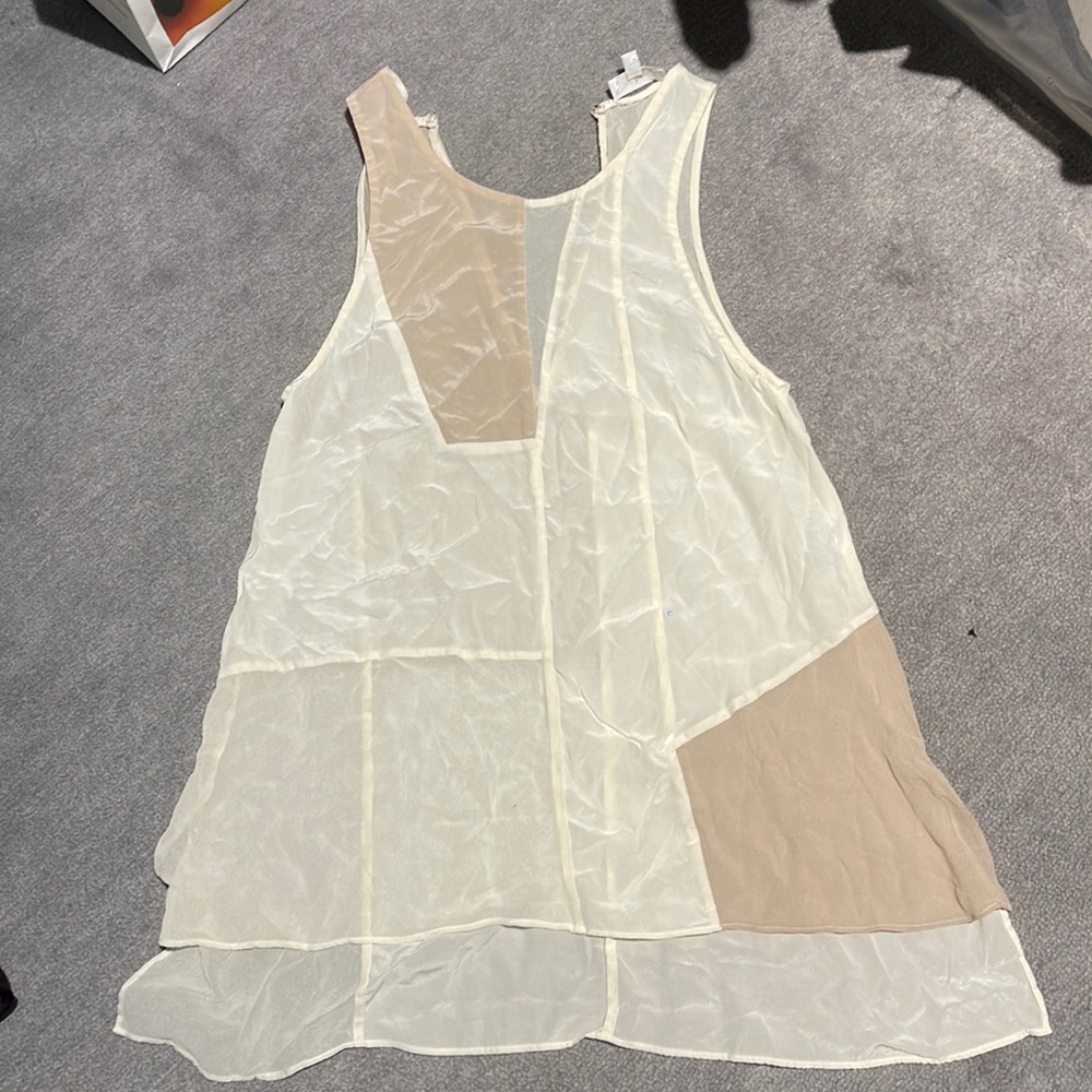 Aritzia Wilfred silk tank size xxs